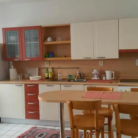Pleasant Close To Center Apartment Prague