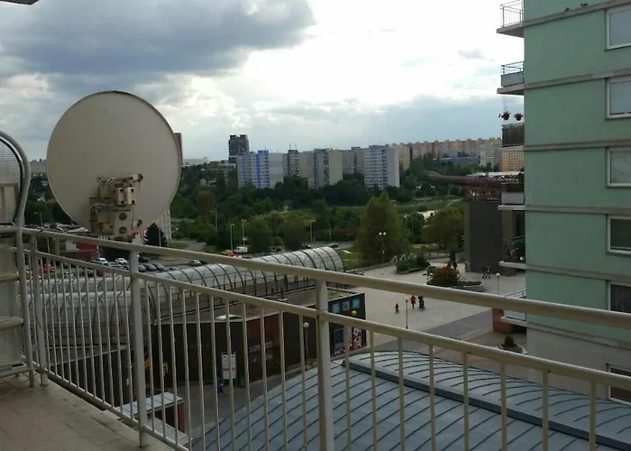 Pleasant Close To Center Апартаменты