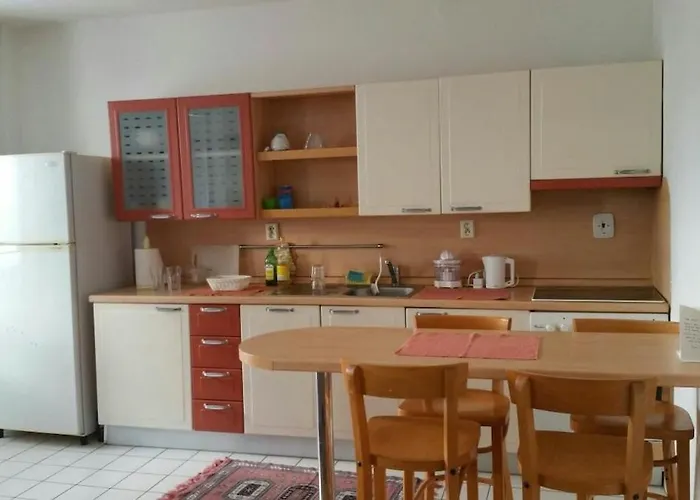 Pleasant Close To Center Апартаменты Прага